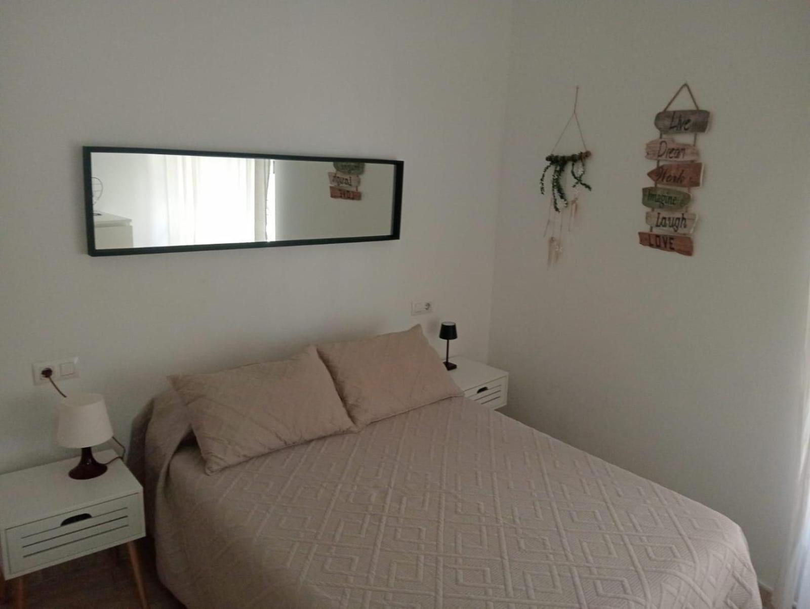Apartamento Privado En Alameda De Hercules Sevilla Kültér fotó